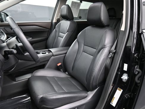 Used 2022 Nissan Rogue SL image 16