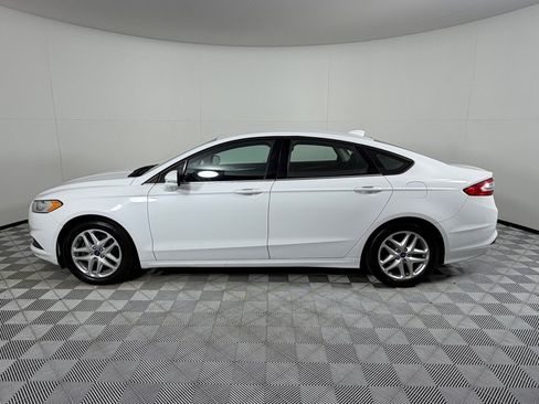 Used 2013 Ford Fusion SE FWD image 5