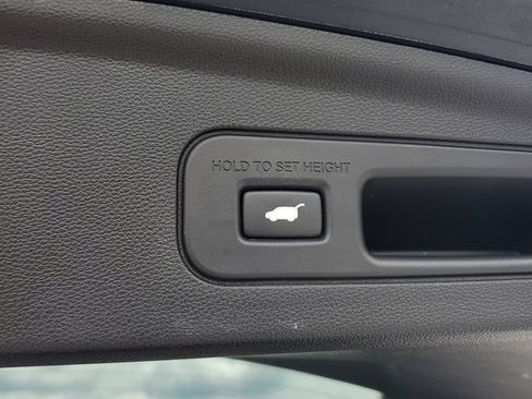 Certified 2025 Acura MDX FWD image 10