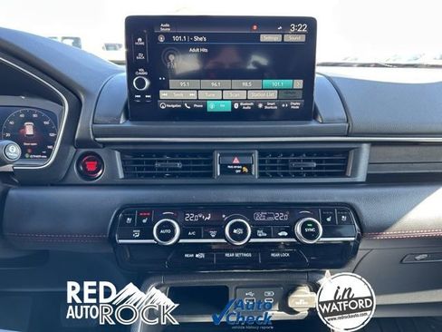 Used 2023 Honda Pilot Elite image 13