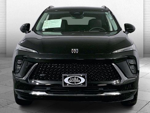 Used 2025 Buick Envision Sport Touring image 2