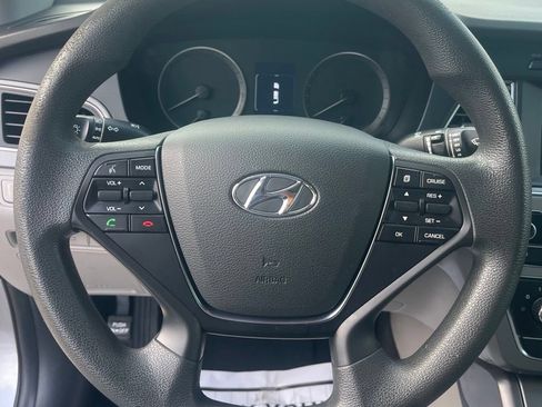 Used 2017 Hyundai Sonata SE FWD image 13