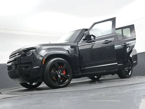Used 2024 Land Rover Defender 130 X AWD/4WD image 44