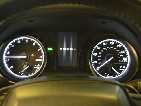 Used 2023 Toyota Camry SE image 17