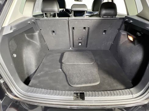 Used 2023 Volkswagen Taos SE image 25