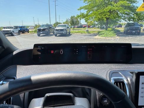 Used 2025 Ford Expedition Tremor AWD/4WD image 25