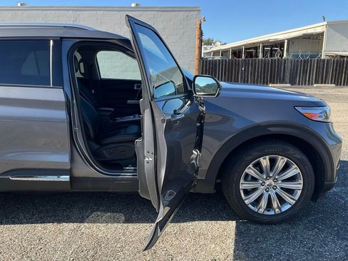 Used 2021 Ford Explorer Limited w/ Equipment Group 301A image 42