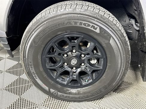 Used 2021 Toyota Tacoma SR5 image 29