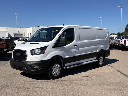 Used 2025 Ford Transit 250 Low Roof w/ Exterior Upgrade Package RWD image 3