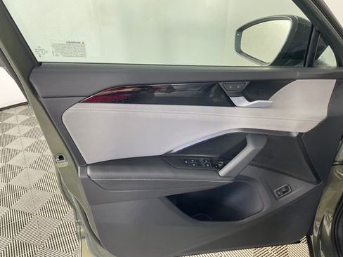 New 2026 Volkswagen Tiguan SE R-Line AWD/4WD image 13