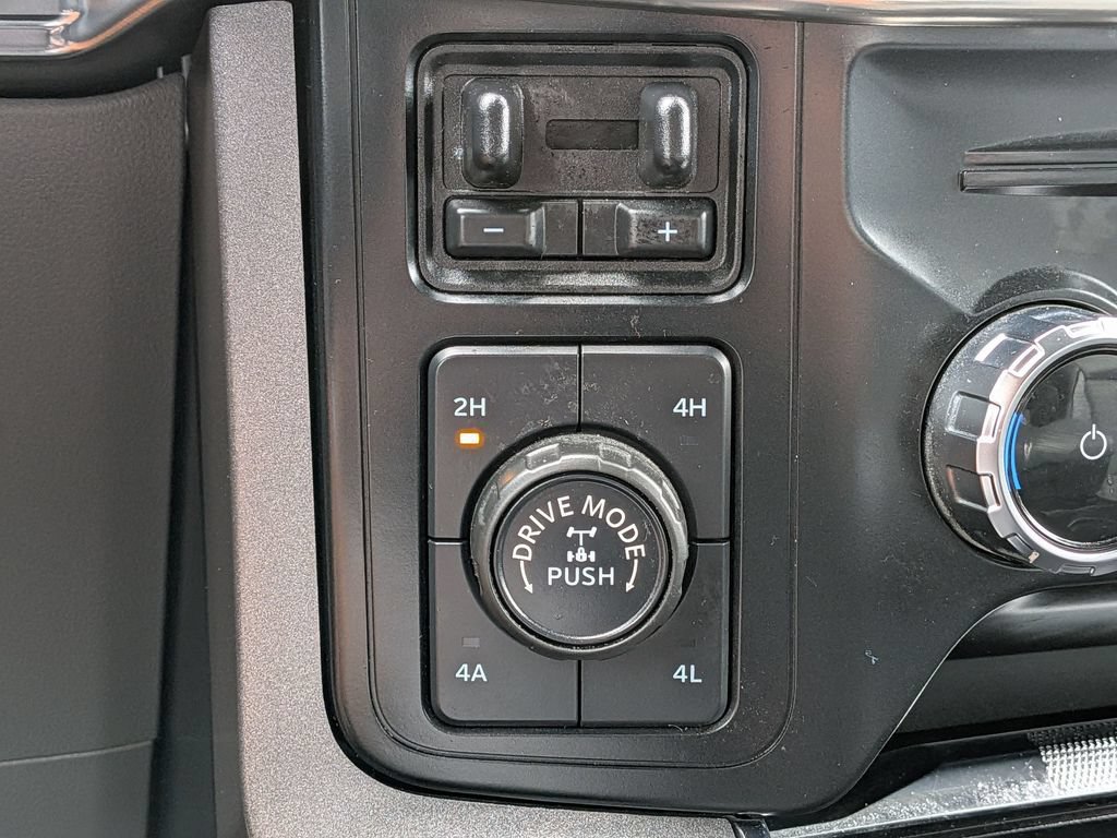 Used 2023 Ford F150 Lariat w/ Trailer Tow Package AWD/4WD image 30