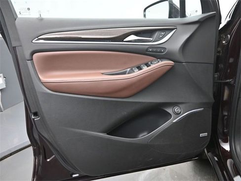 Used 2021 Buick Enclave Avenir w/ Avenir Technology Package image 12