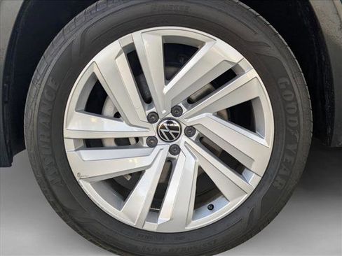 Used 2021 Volkswagen Atlas SEL image 24