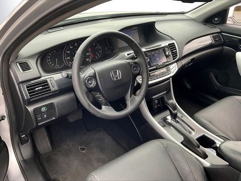 Used 2015 Honda Accord EX-L image 19