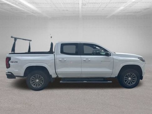 Used 2023 Chevrolet Colorado LT w/ LT Convenience Package AWD/4WD image 10