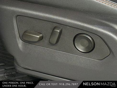 Used 2024 GMC Sierra 2500 AT4 w/ AT4 Premium Plus Package AWD/4WD image 21