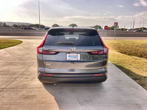 Used 2025 Honda CR-V EX image 6