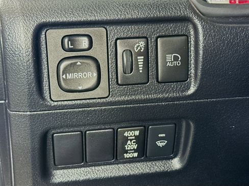 Certified 2024 Toyota 4Runner TRD Off-Road AWD/4WD image 11