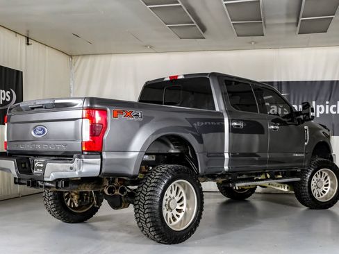 Used 2019 Ford F250 Lariat w/ Lariat Ultimate Package AWD/4WD image 8