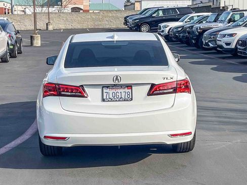 Used 2016 Acura TLX image 3