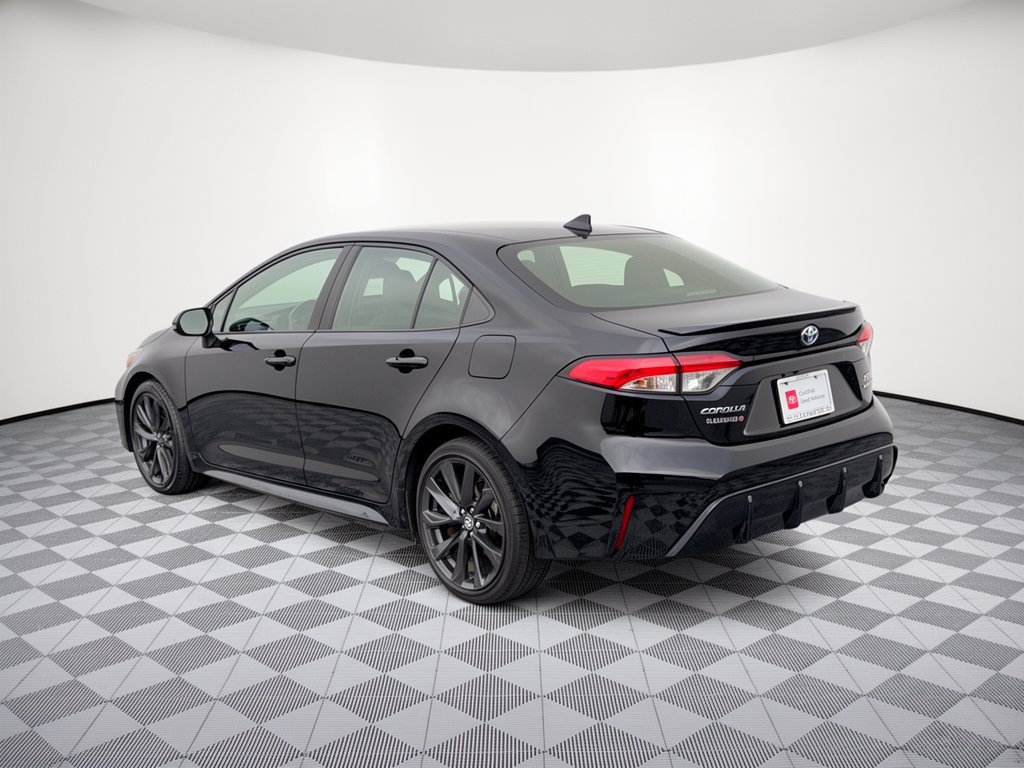 Certified 2024 Toyota Corolla SE FWD image 3