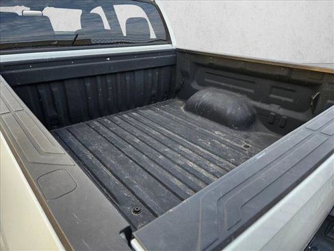 Used 2018 Toyota Tundra SR5 w/ SR5 Upgrade Package image 5