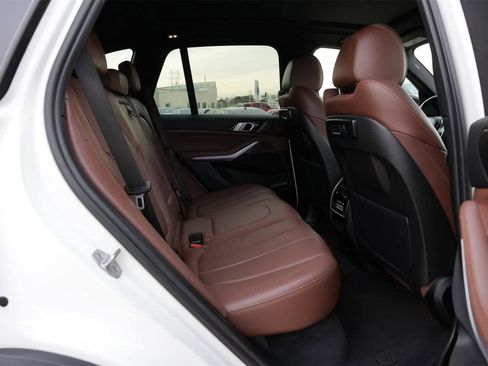 Used 2022 BMW X5 xDrive40i w/ Premium Package image 23