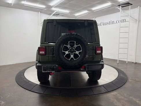 Used 2022 Jeep Wrangler Unlimited Rubicon w/ Cold Weather Group image 6