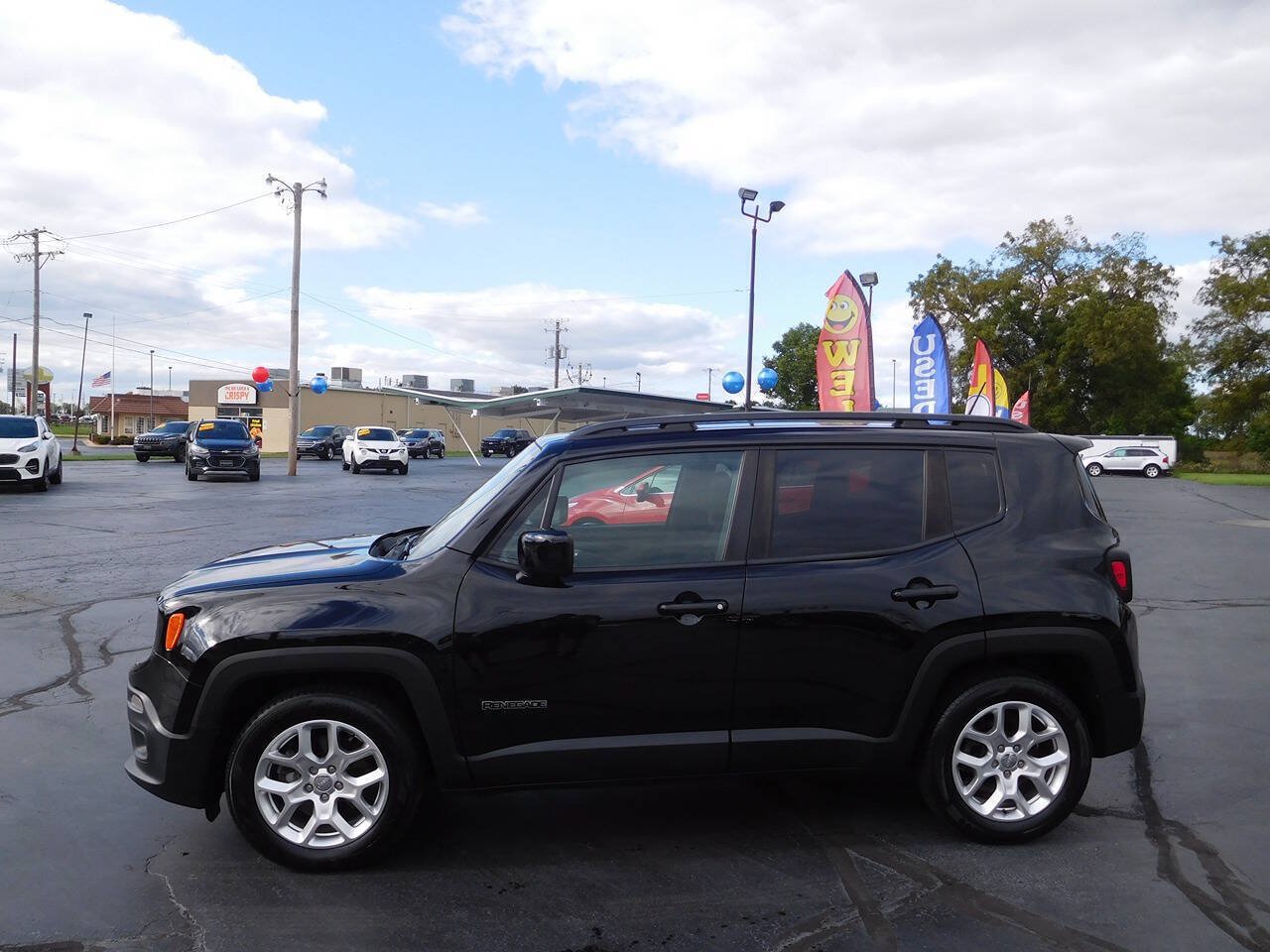 Used 2017 Jeep Renegade Latitude FWD image 5