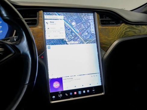 Used 2018 Tesla Model S 100D AWD/4WD image 29
