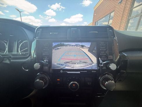 Used 2023 Toyota 4Runner TRD Off-Road Premium w/ Moonroof Package AWD/4WD image 28