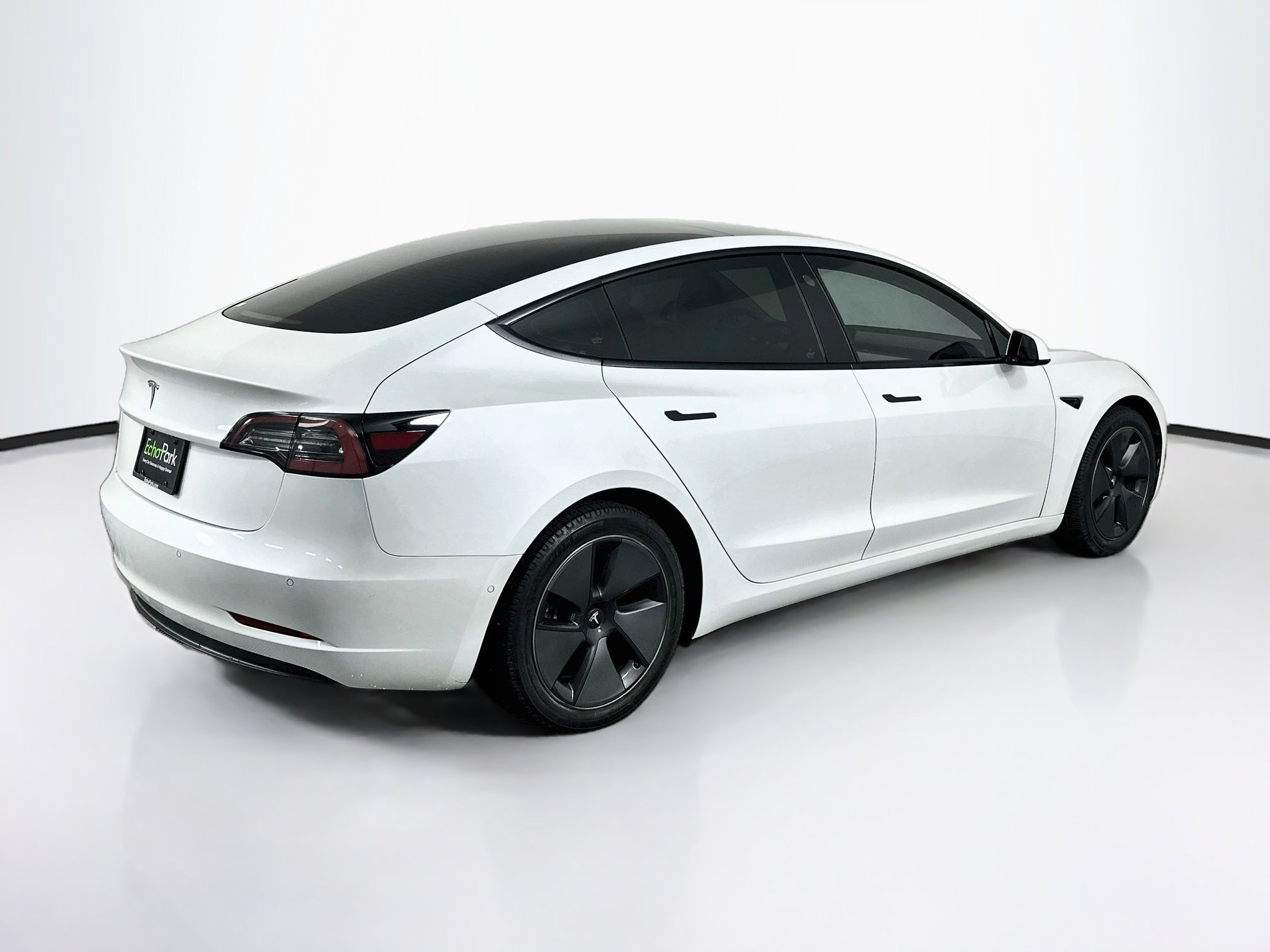 Used 2021 Tesla Model 3 Standard Range Plus RWD image 9
