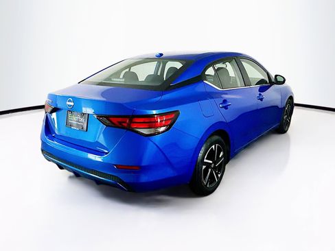 Used 2025 Nissan Sentra SV FWD image 9