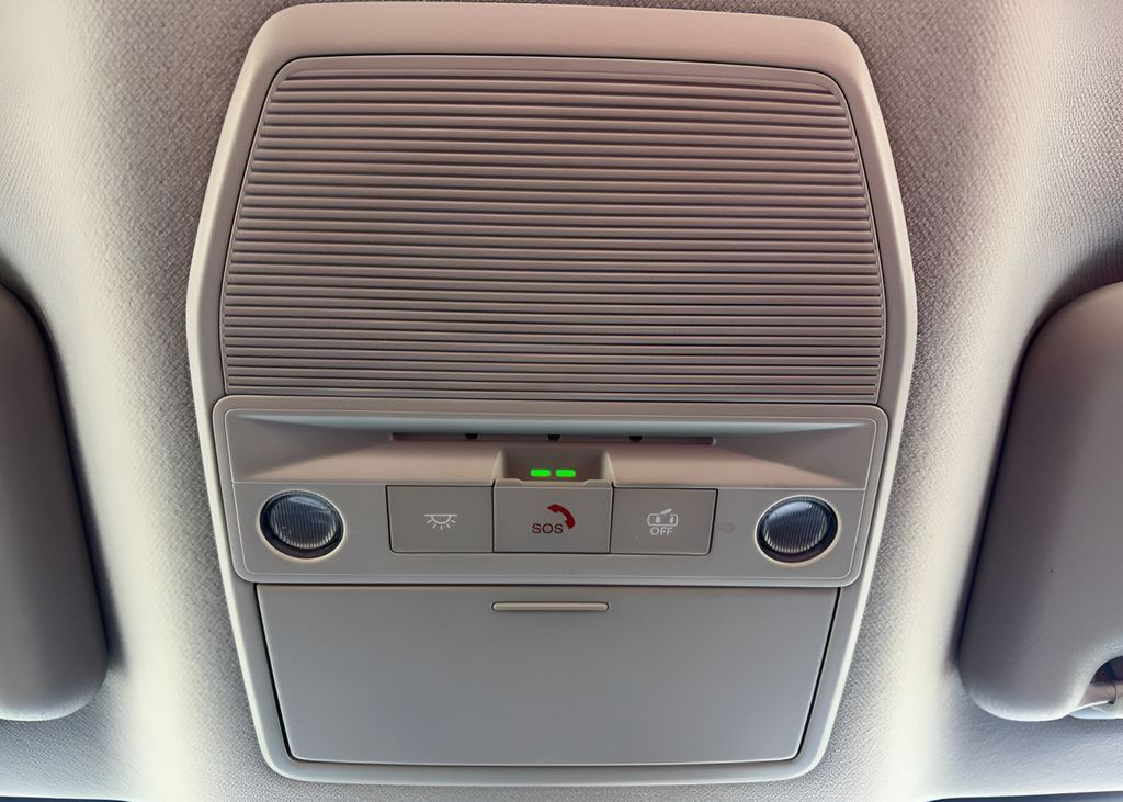 Used 2026 Nissan Sentra SR w/ Floor Mat Package FWD image 24