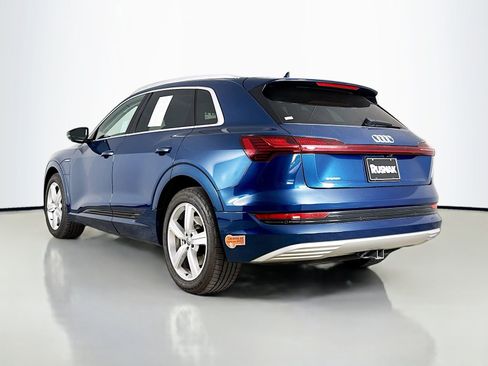 Used 2019 Audi e-tron Premium Plus image 5