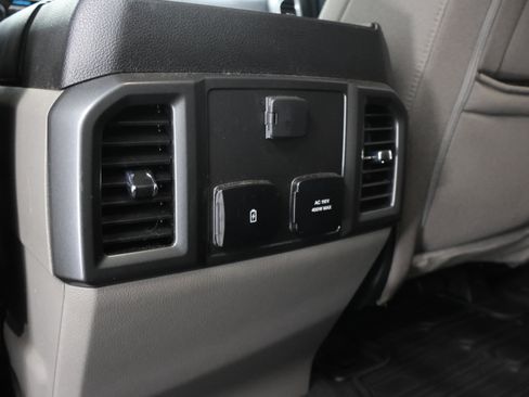 Used 2021 Ford F250 XLT w/ XLT Premium Package AWD/4WD image 35