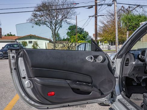 Used 2006 Nissan 350Z Coupe w/ (N93) Cargo Convenience Pkg RWD image 31