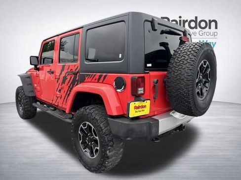 Used 2013 Jeep Wrangler Unlimited Sahara AWD/4WD image 5