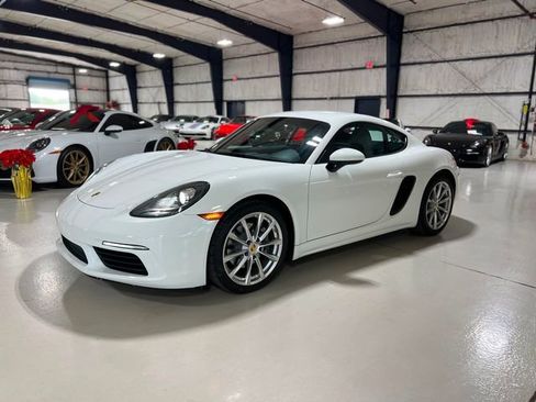 Used 2018 Porsche 718 Cayman w/ Light Design Package image 58
