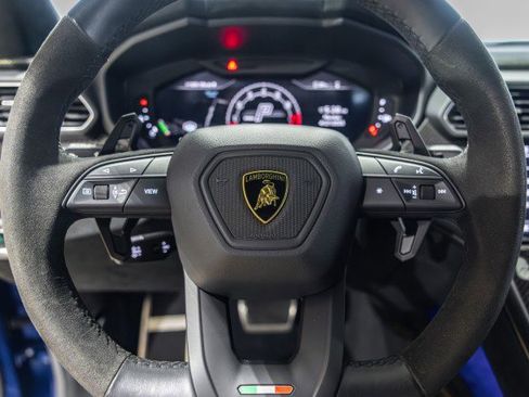 Used 2024 Lamborghini Urus Performante AWD/4WD image 37