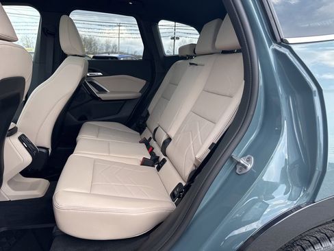 Used 2025 BMW X1 xDrive28i w/ Technology Package image 12