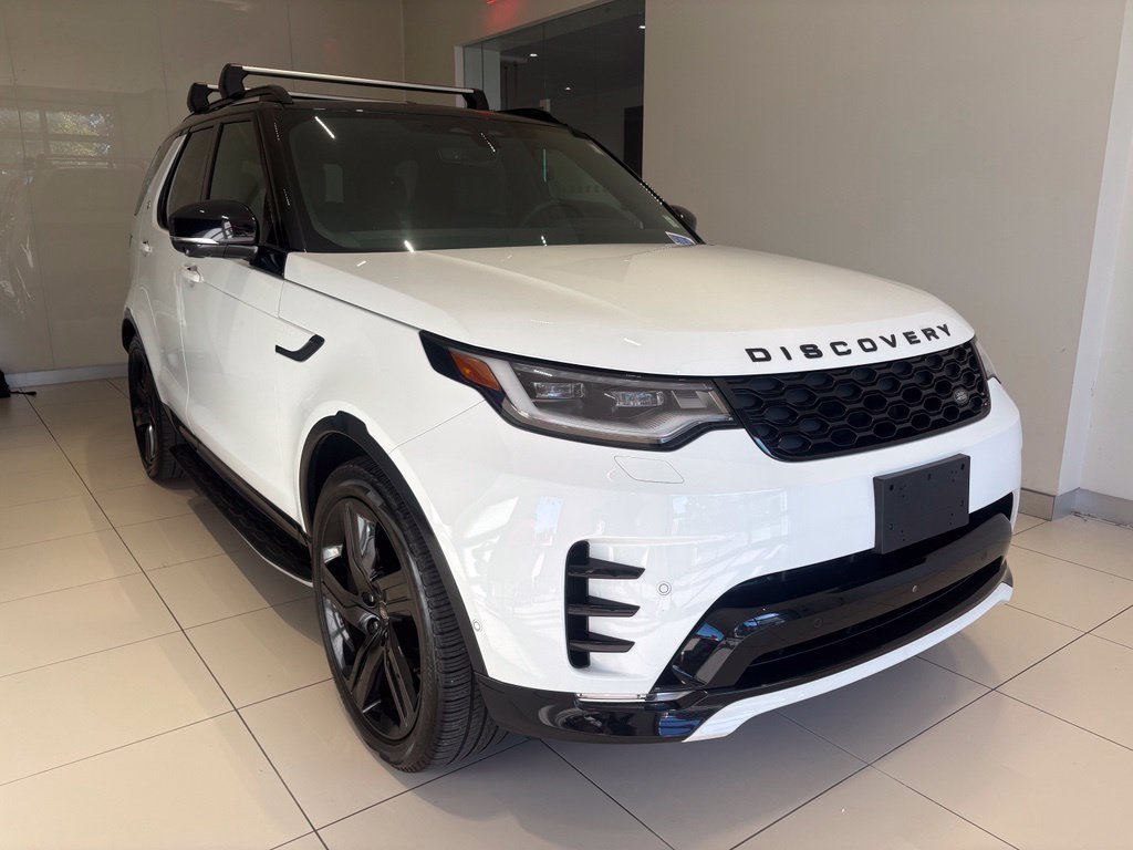 Used 2025 Land Rover Discovery Dynamic SE AWD/4WD image 7