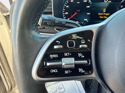 Used 2020 Mercedes-Benz GLE 350 4MATIC image 29