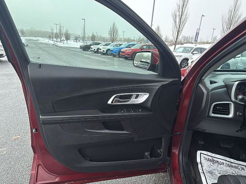 Used 2016 Chevrolet Equinox LT w/ Convenience Package image 24