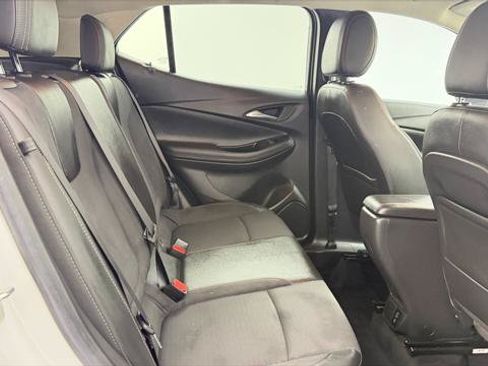 Used 2023 Buick Encore GX Preferred FWD image 19
