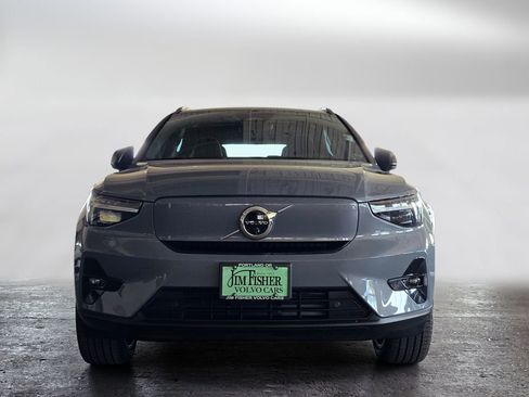 Certified 2023 Volvo XC40 Recharge Ultimate AWD/4WD image 2