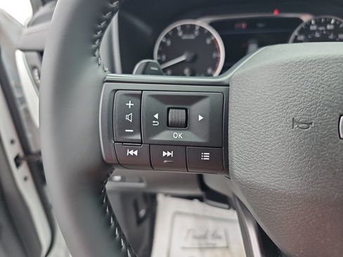 Used 2026 Nissan Rogue SV FWD image 14
