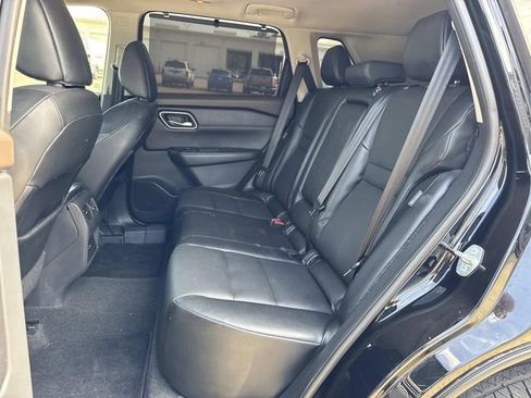 Used 2021 Nissan Rogue SV w/ Premium Package FWD image 19