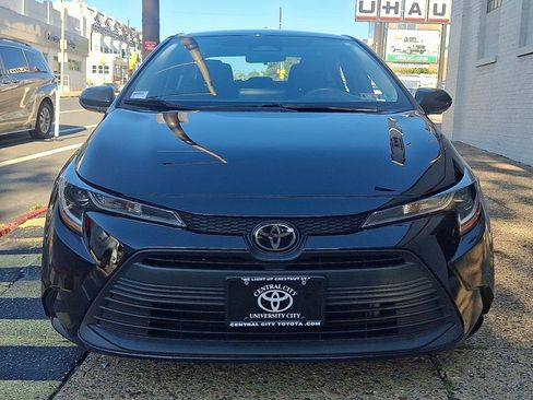 Used 2024 Toyota Corolla LE FWD image 2