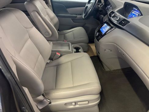 Used 2017 Honda Odyssey EX-L image 13
